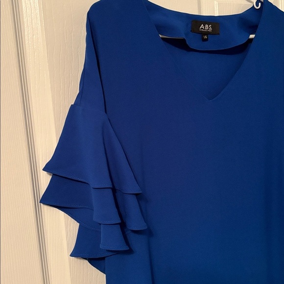 Women's Blue Ruffle Sleeve Dress - Picture 3 of 4